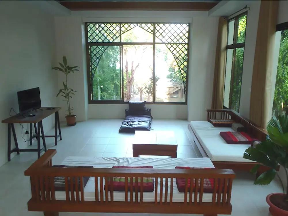 Cview boutique 3*