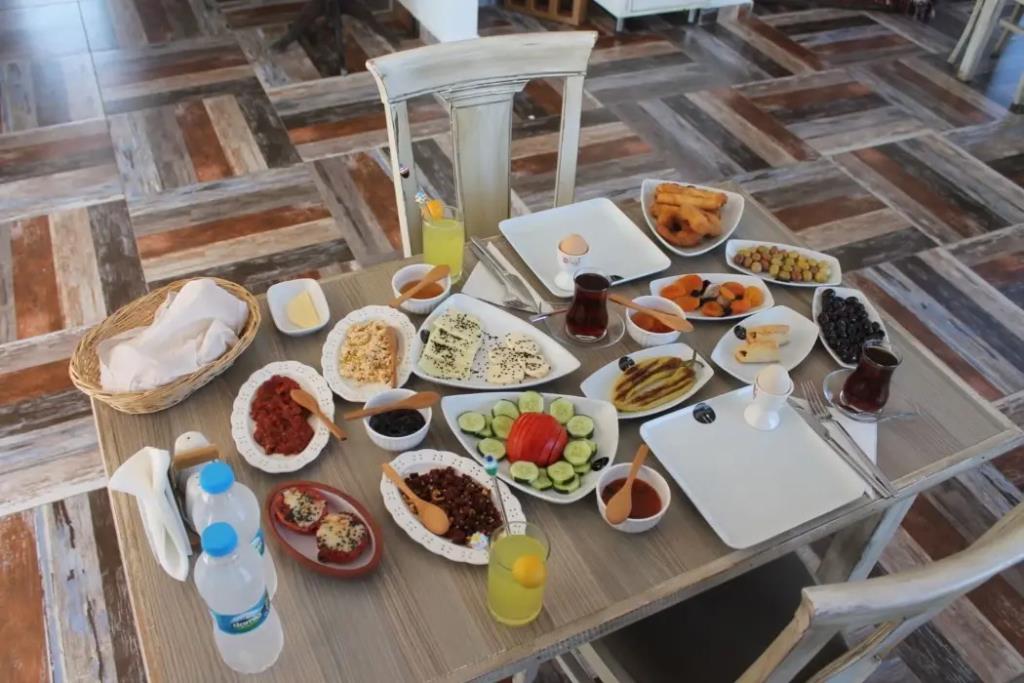 Cunda House Kucuk Otel 0*