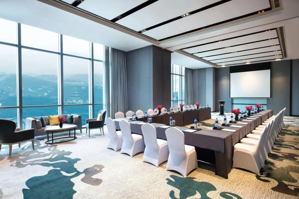 Crowne Plaza Baoji City Center 0*