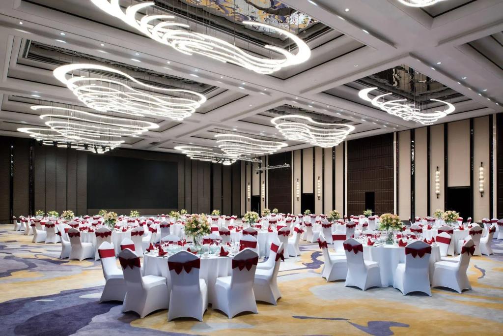 Crowne Plaza Baoji City Center 0*