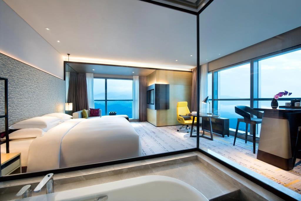 Crowne Plaza Baoji City Center 0*