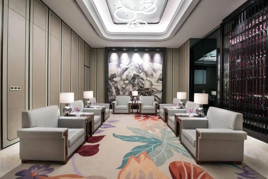 Crowne Plaza Baoji City Center 0*