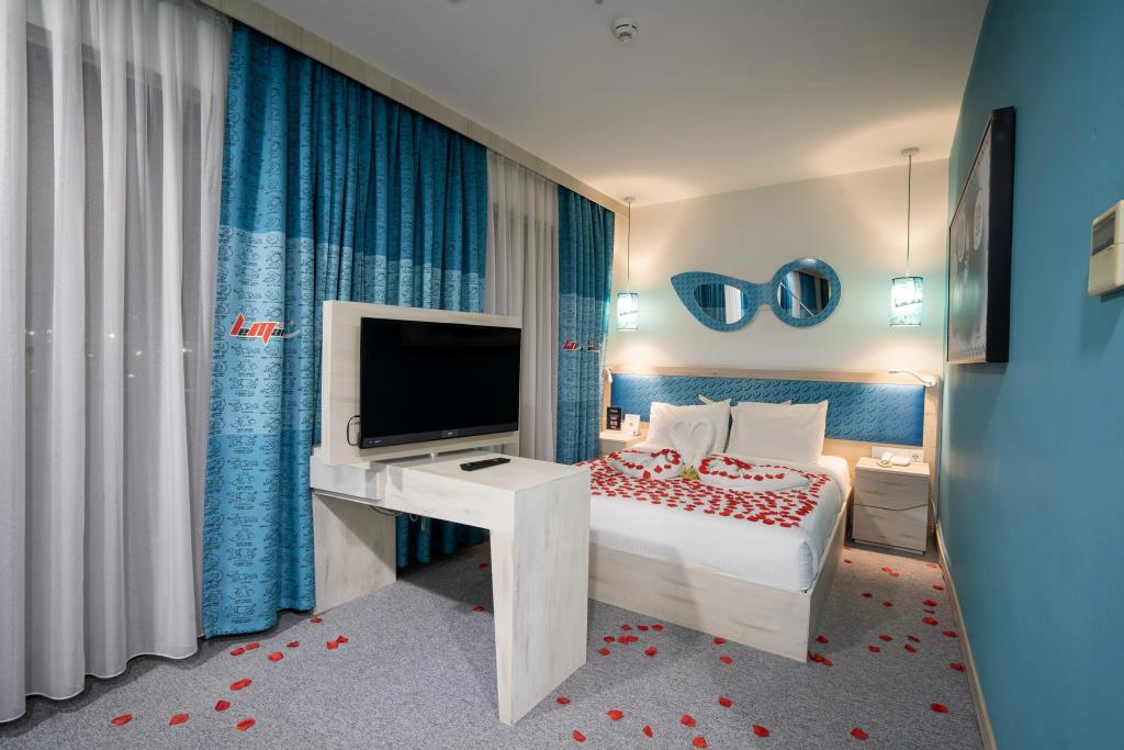 Leman Hotel - Boutique Class 0*