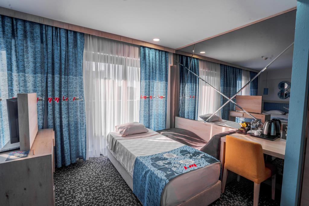 Leman Hotel - Boutique Class 0*