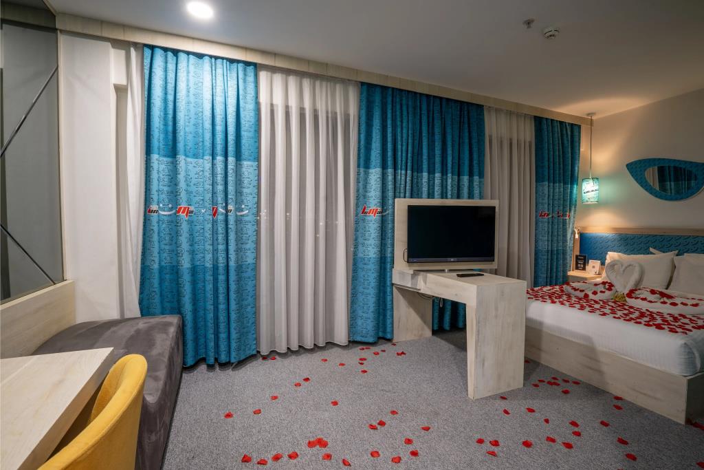 Leman Hotel - Boutique Class 0*
