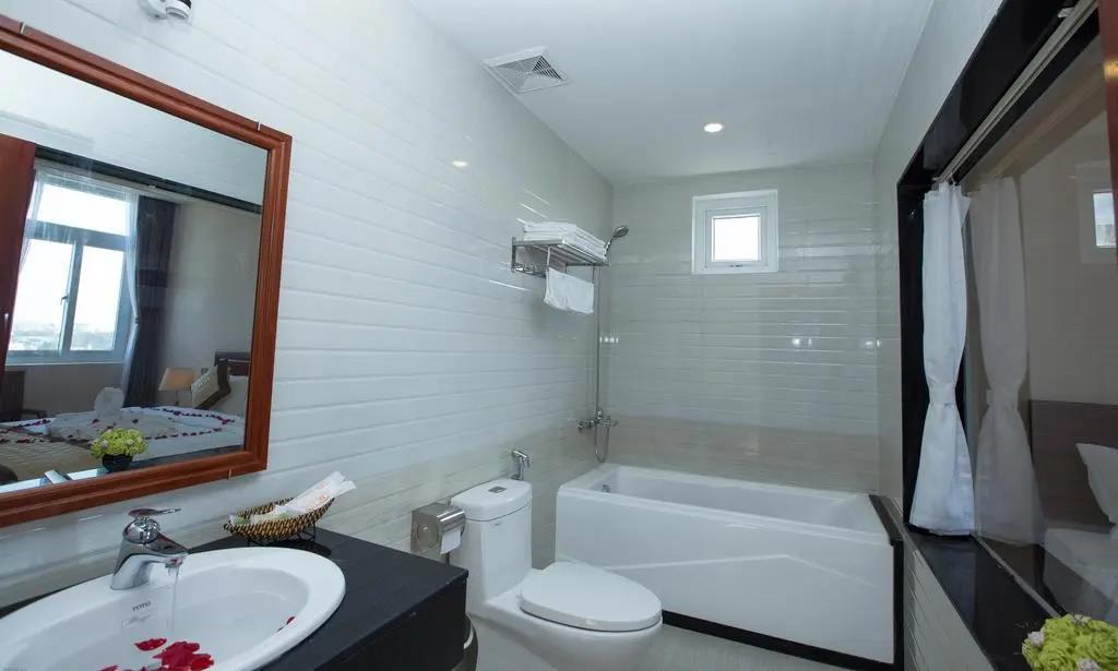 Thanh Ha Hotel 3*