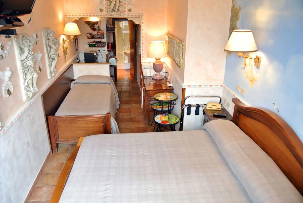 Hotel Barrett 3*