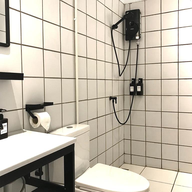 Beige Poshtels 2*