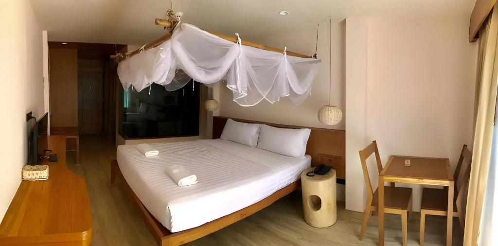 Sealey Resort Koh Larn 3*
