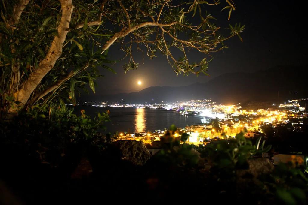 Blue View Villas 0*