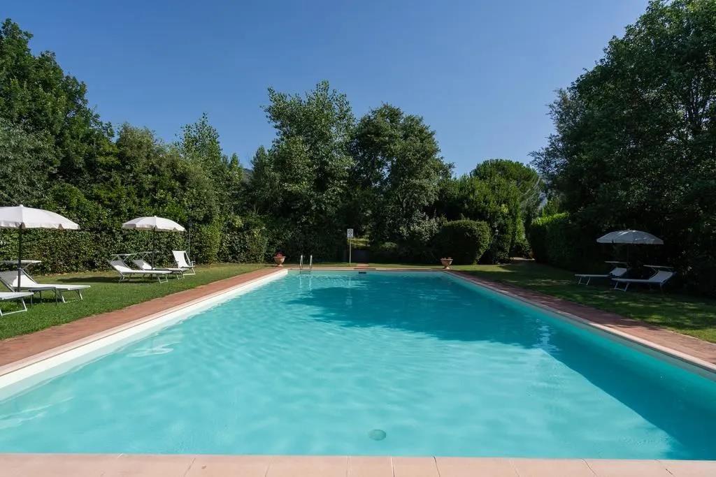Villa Borgo San Pietro 0*