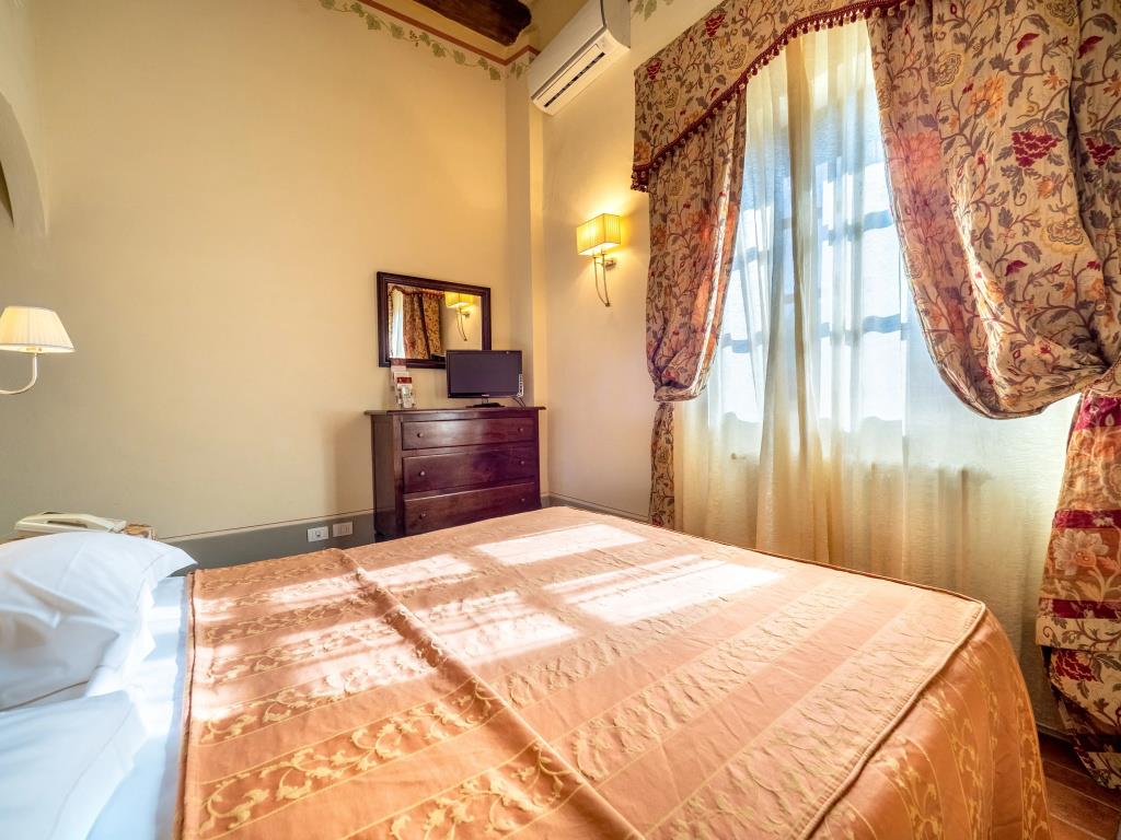 Villa Borgo San Pietro 0*