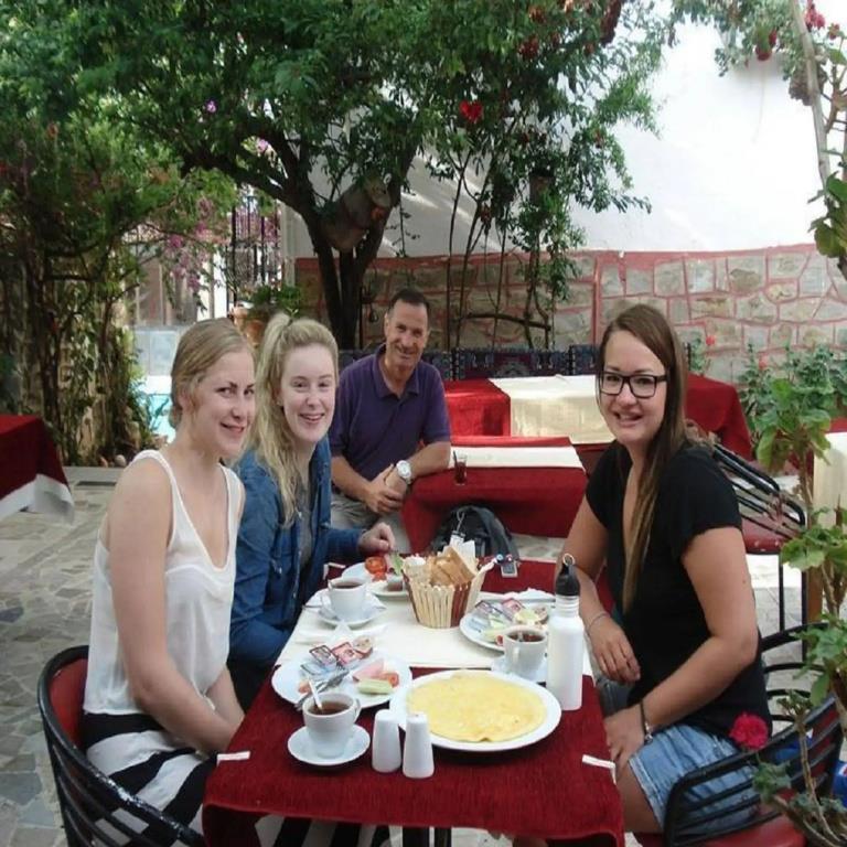 Sezgin Boutique Hotel 0*