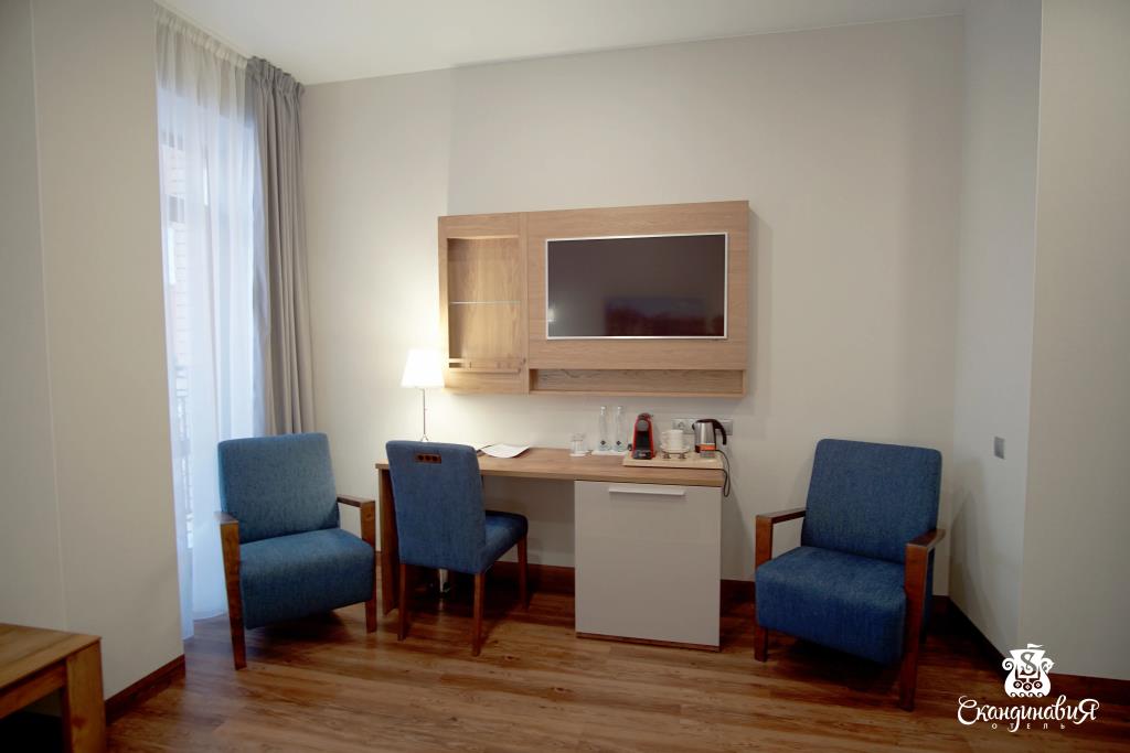 Skandinaviya Hotel 4*