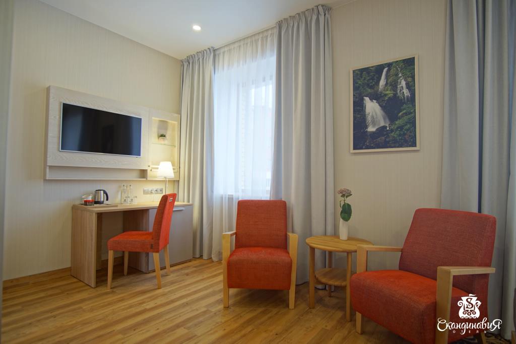 Skandinaviya Hotel 4*