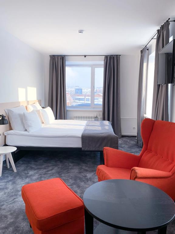 Moment Hotel 3*