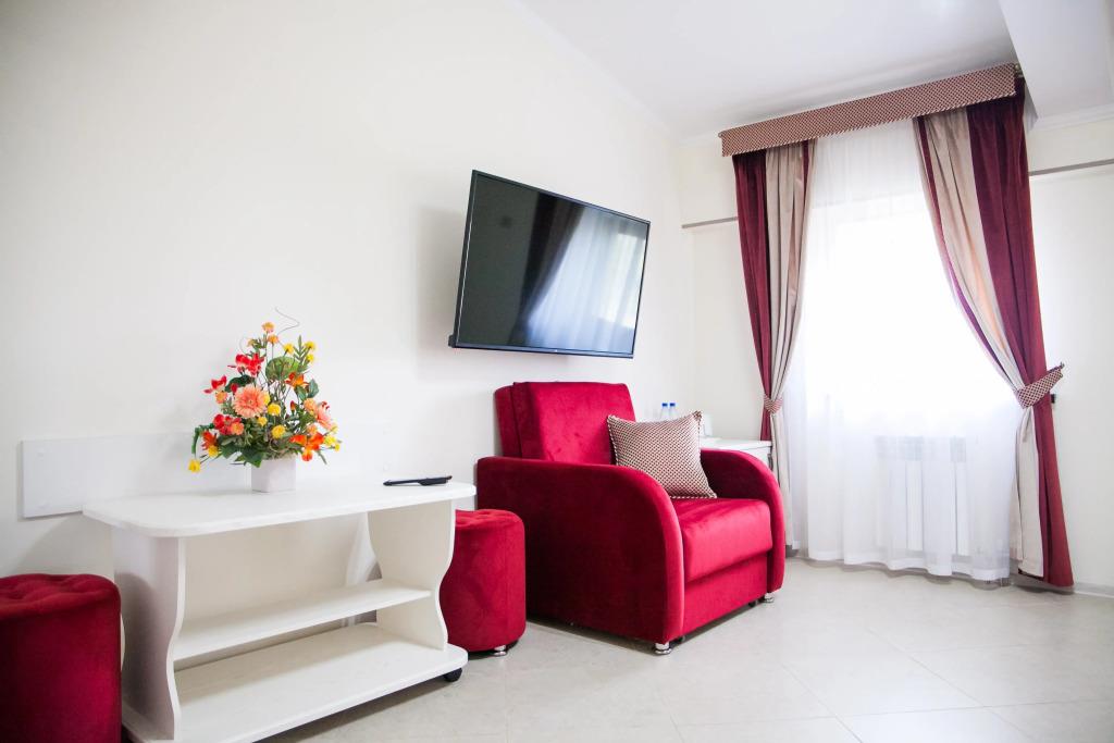 Gostinichny Kompleks TriA 2*