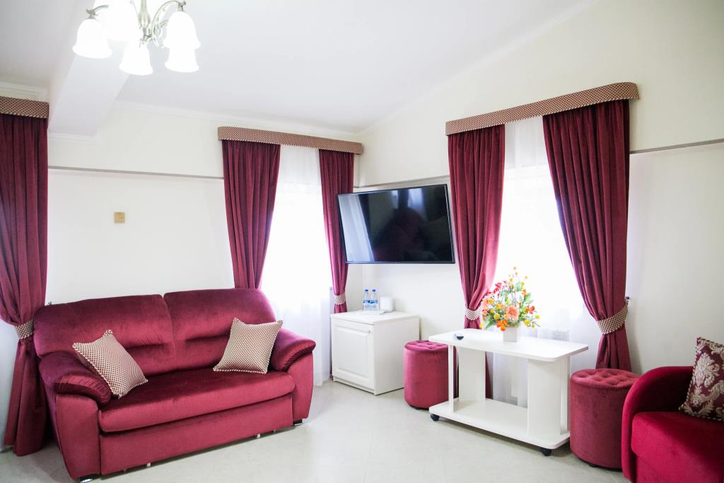 Gostinichny Kompleks TriA 2*