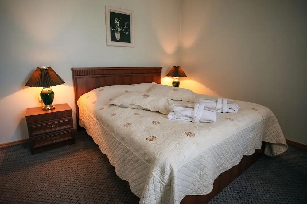 Leader Hotel 3*