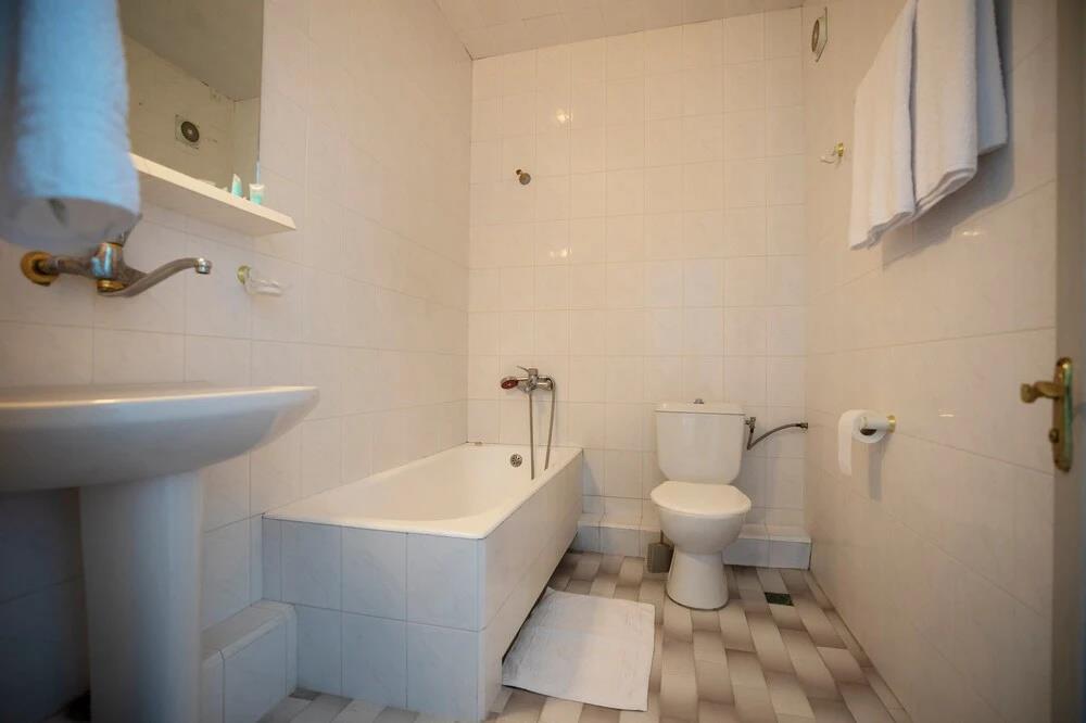 Leader Hotel 3*