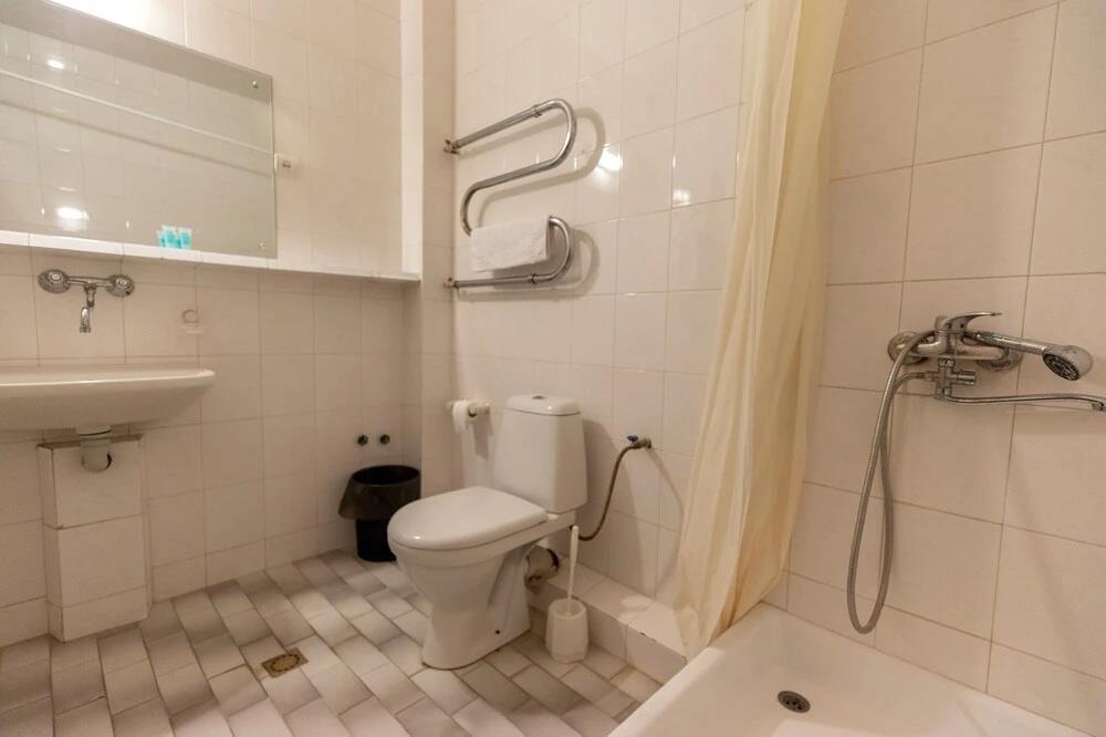 Leader Hotel 3*