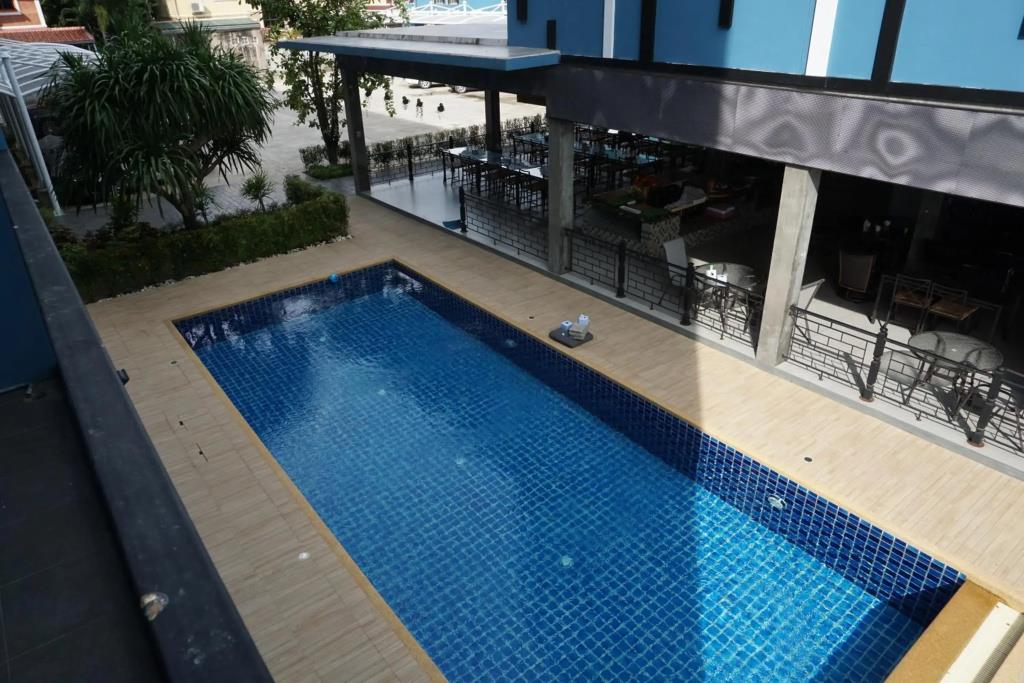 Nine Blue Residence 3*