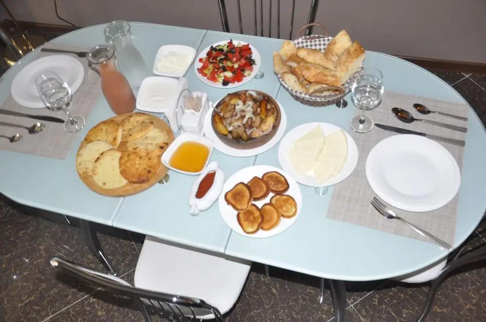 Central Hotel 3*