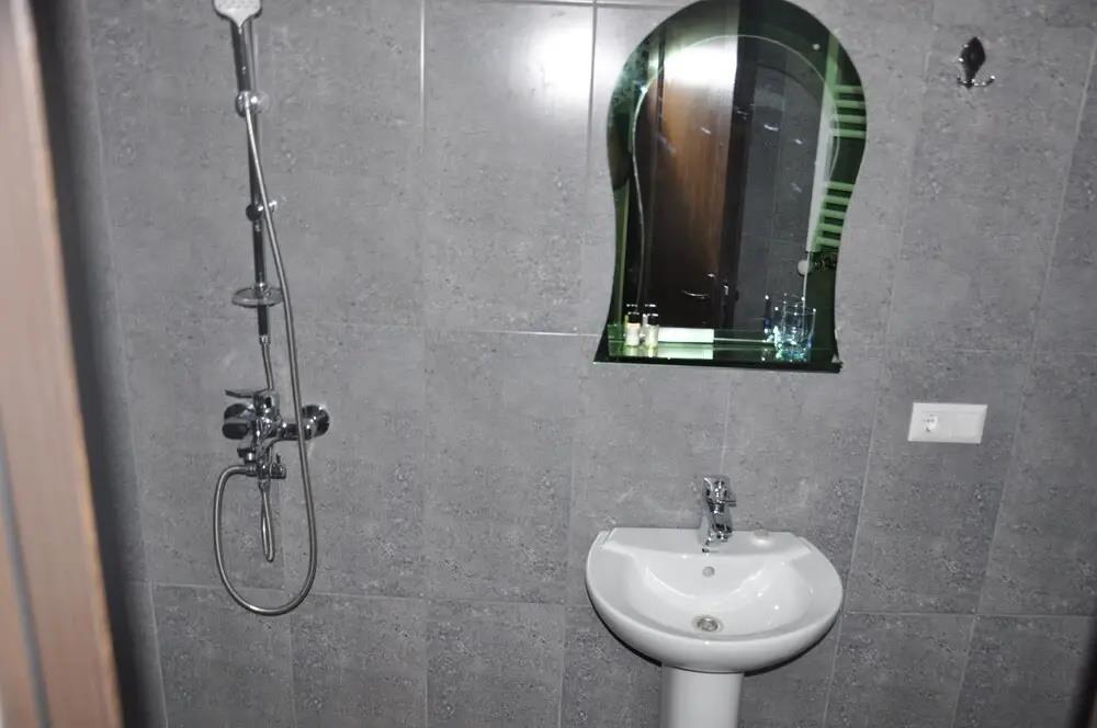 Central Hotel 3*