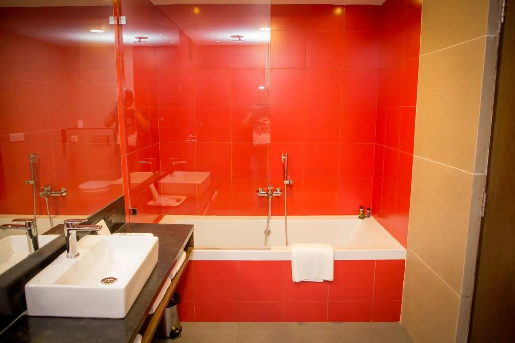 SinQ Prive 4*