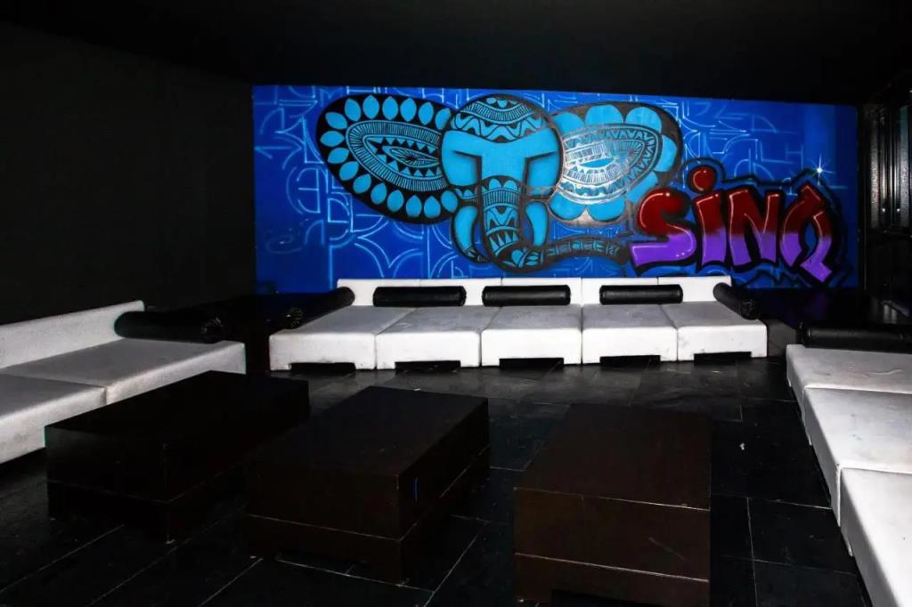 SinQ Prive 4*