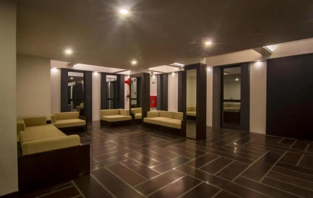 SinQ Prive 4*