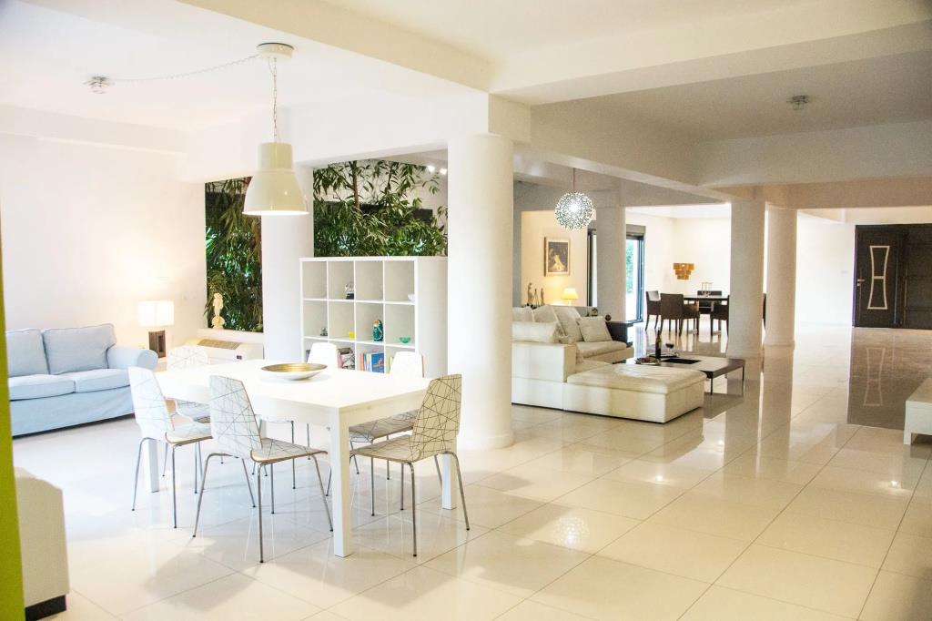 Villa Melia 0*