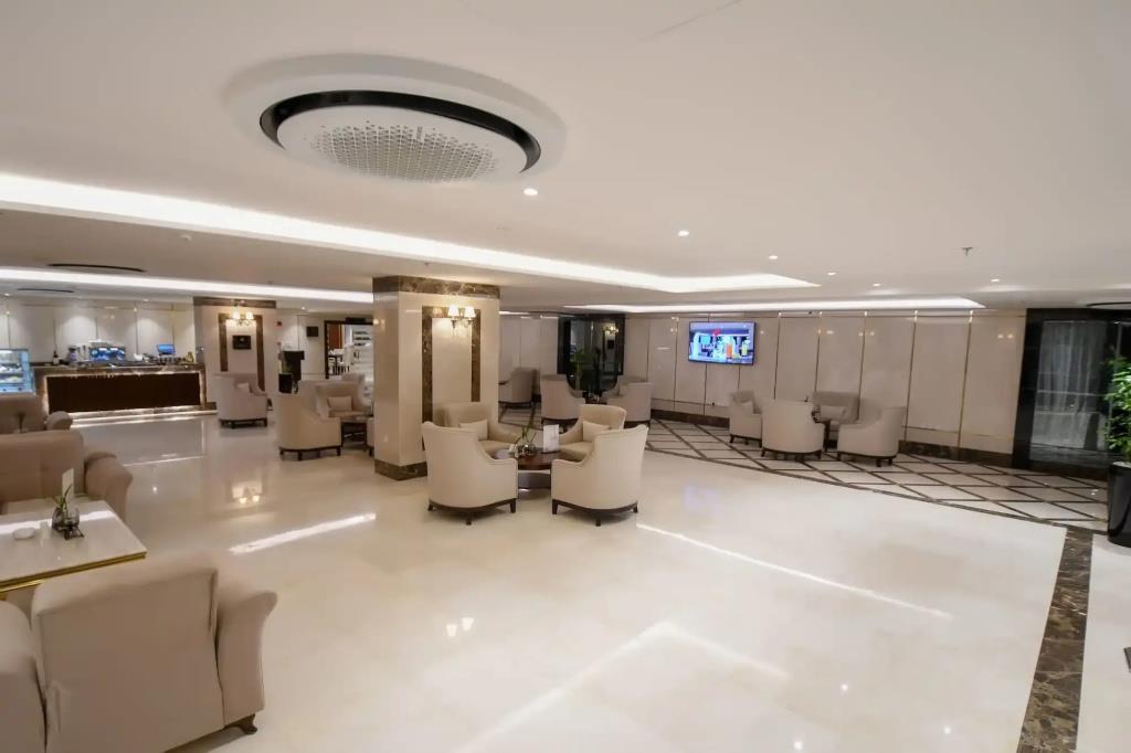 Rosemond Al Hamra 4*