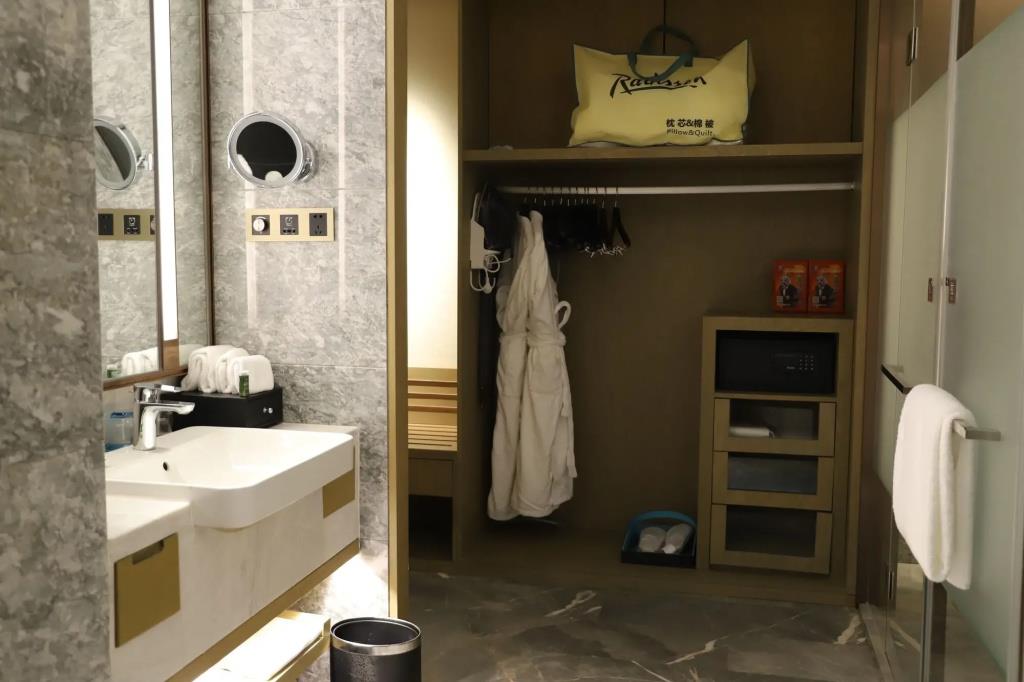 Radisson Suzhou 3*