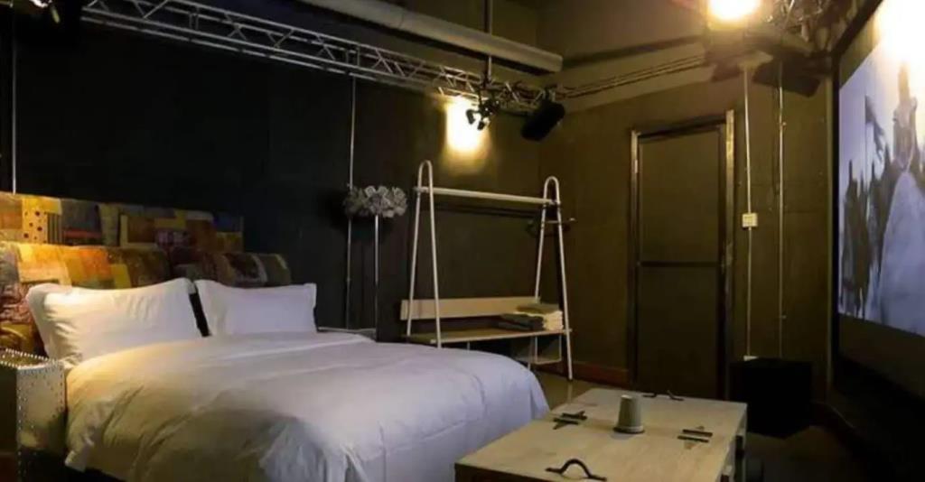 Fansi Movie Hotel Zhongda Branch 3*