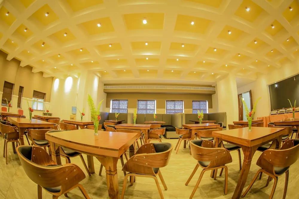 Grand Rockland Hotel 3*