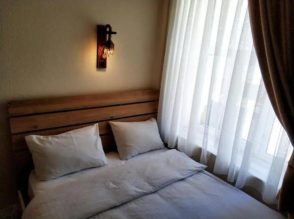 Adamarin Otel 3*