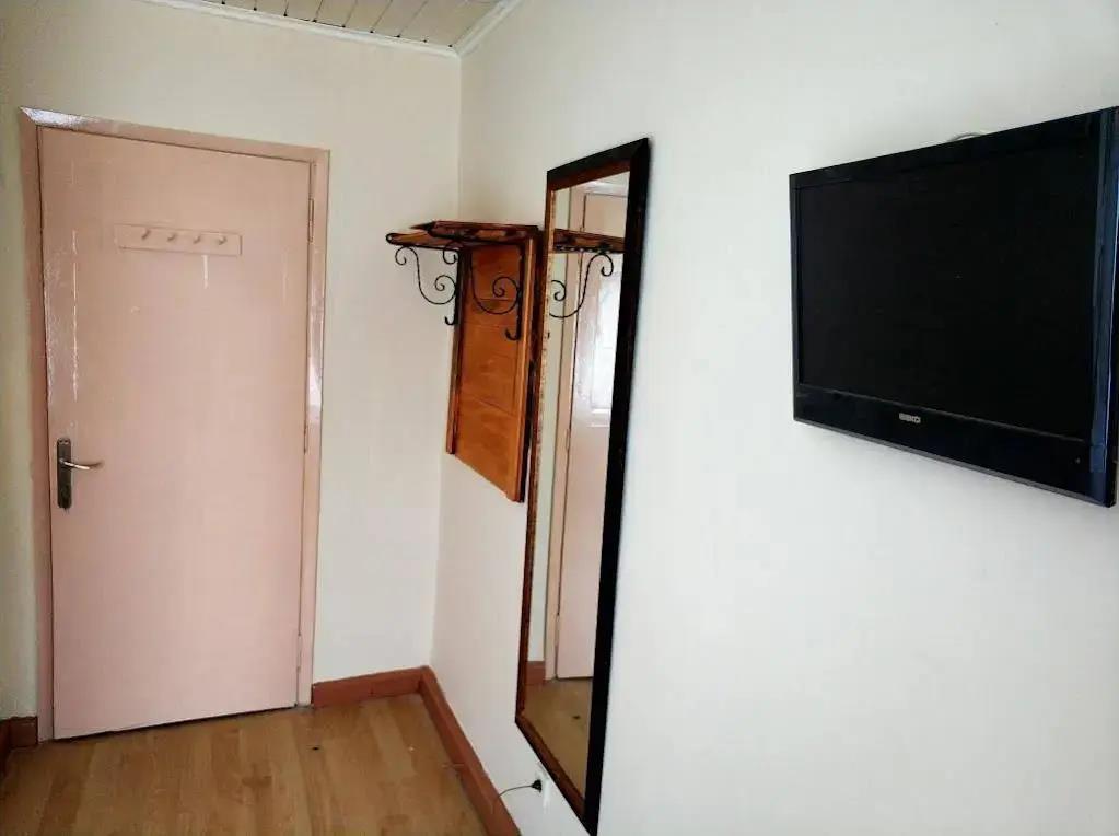 Adamarin Otel 3*