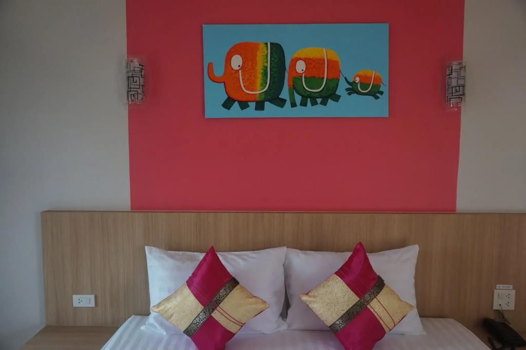 Phant at Thalang Service Apartment 0*