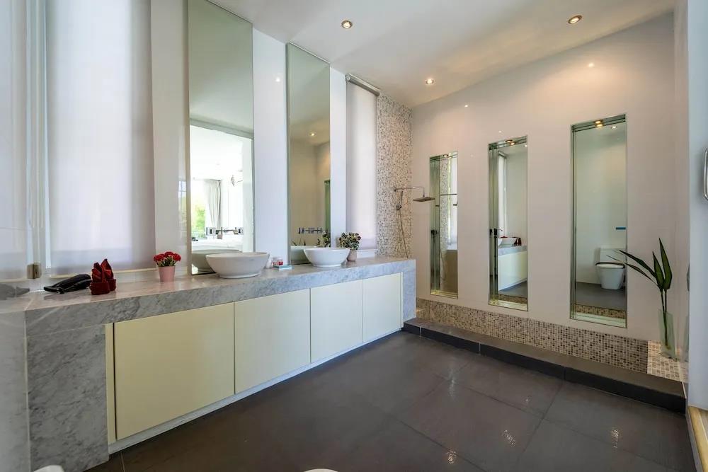 Phu Montra Villa with Ocean View A4 0*