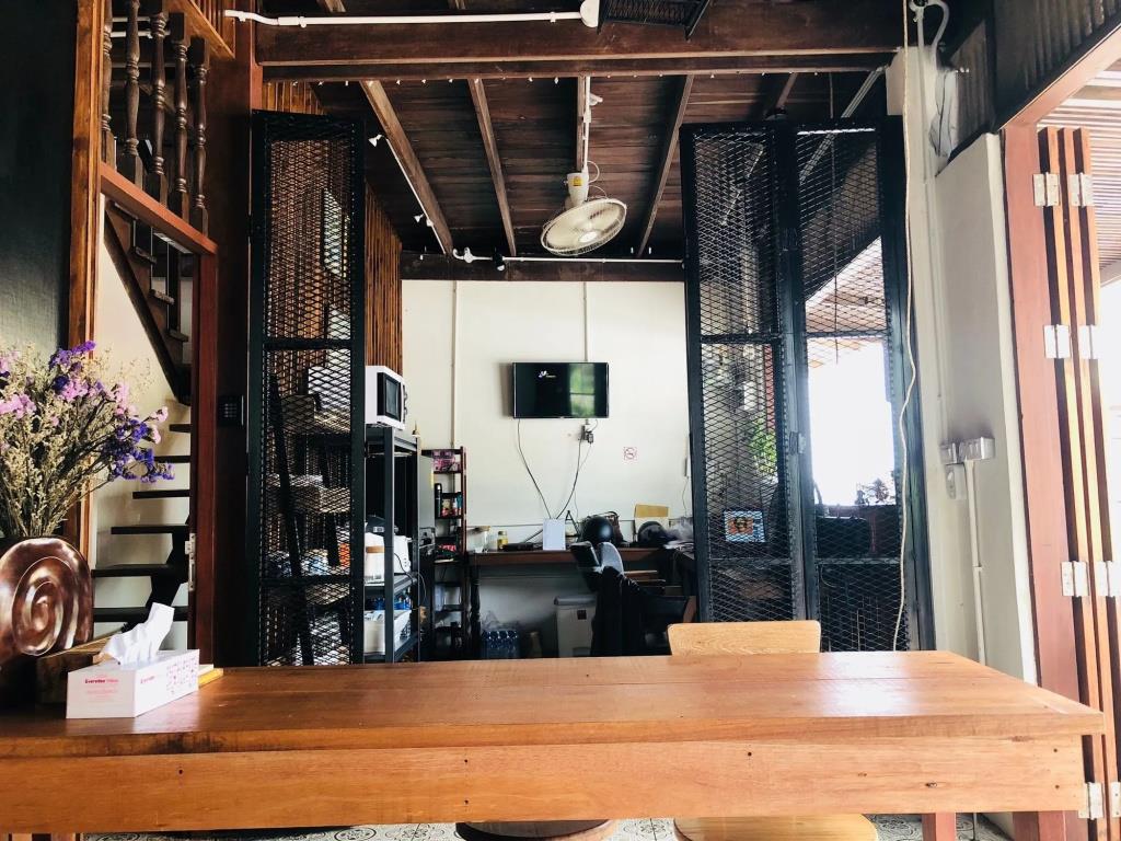 Aforetime beach house 1*