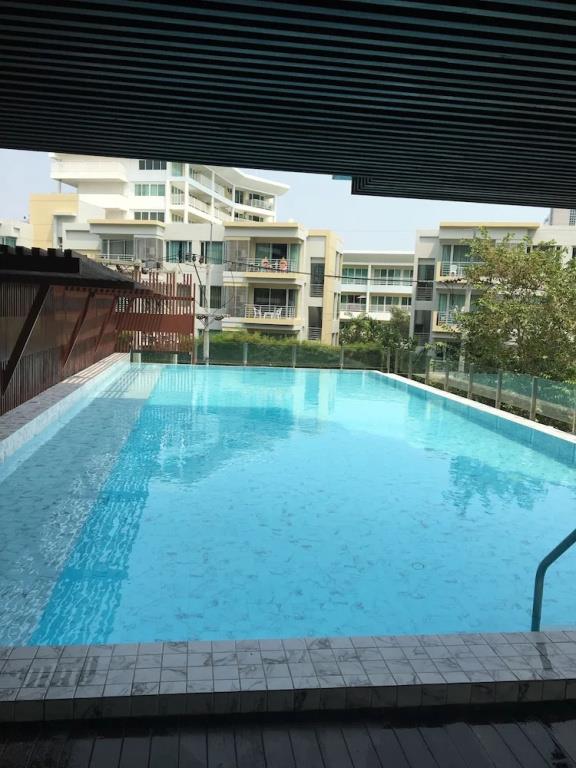 Rocco Hua Hin 512 Condominium 0*