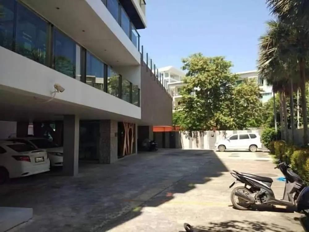 Rocco Hua Hin 512 Condominium 0*