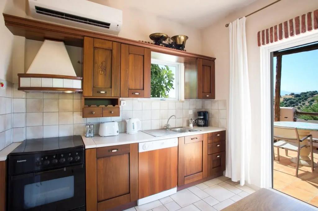 Villa Dafni 0*