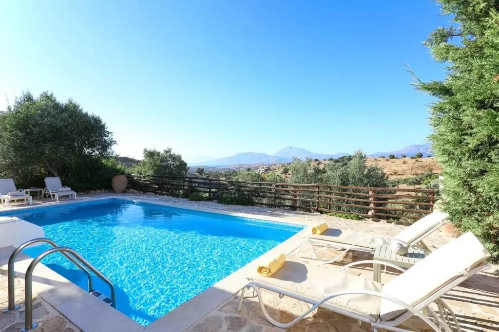 Villa Dafni 0*