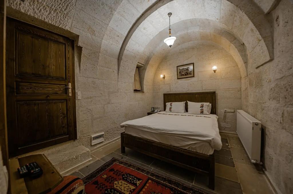 Konak Bezirhane Cave Otel 0*