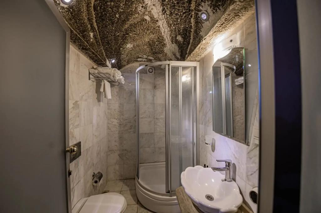 Konak Bezirhane Cave Otel 0*