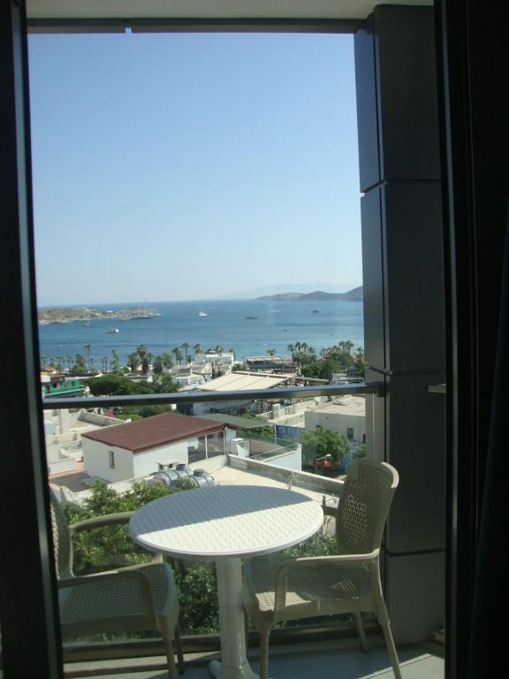 M2 Otel 0*