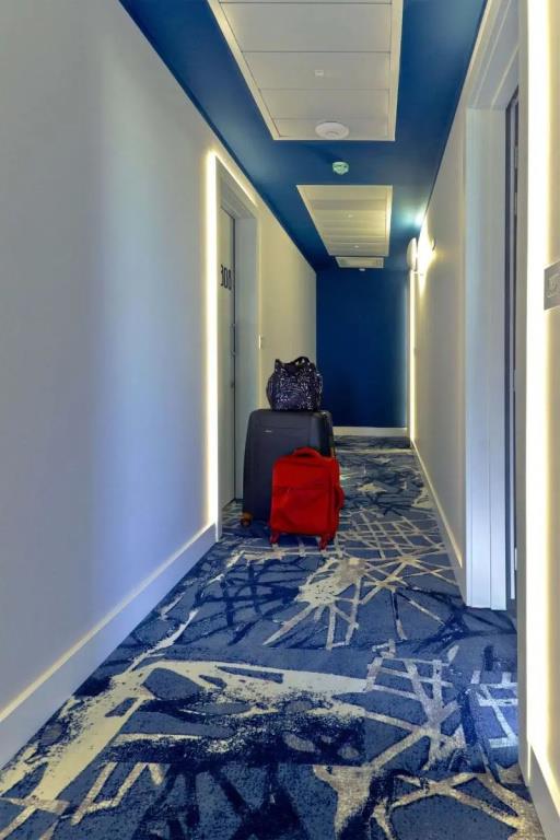 Fly Deco Hotel 4*
