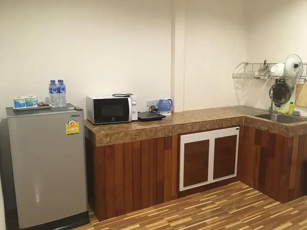 Pinthong Aonang Villa 0*